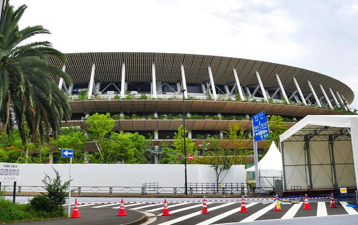 A-1出口から見た新国立競技場