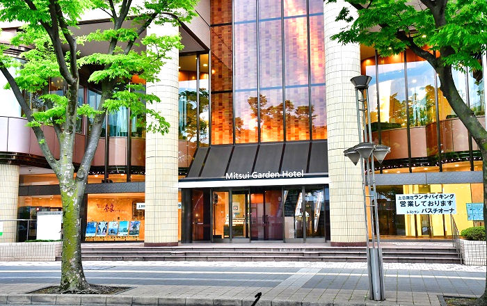 三井ガーデンホテル千葉の正面入口